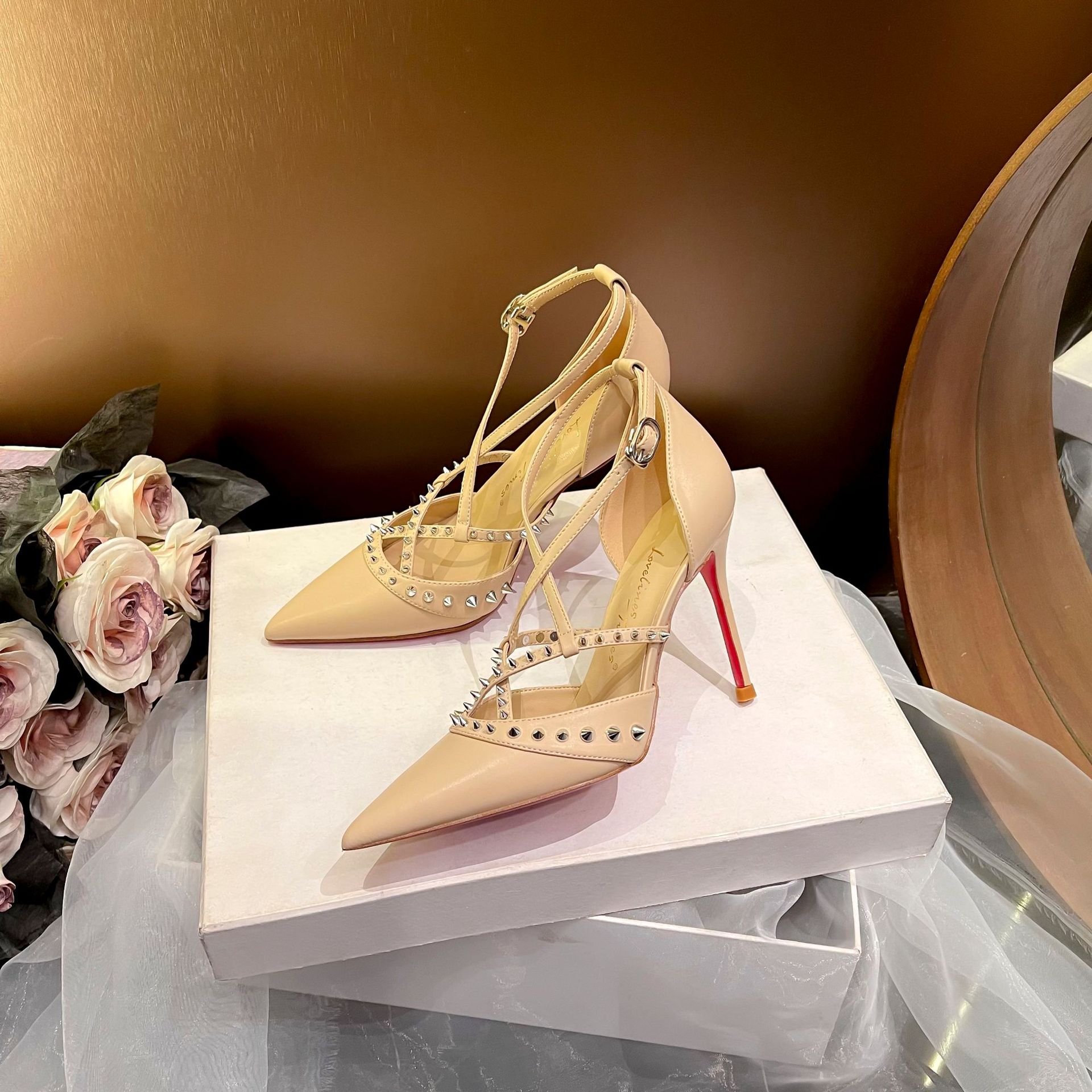 레트로 여성 신발 샌들 스틸레토 힐 정장 여성 베이지  - Women'S Fashion Sandals 리뷰 및 가격